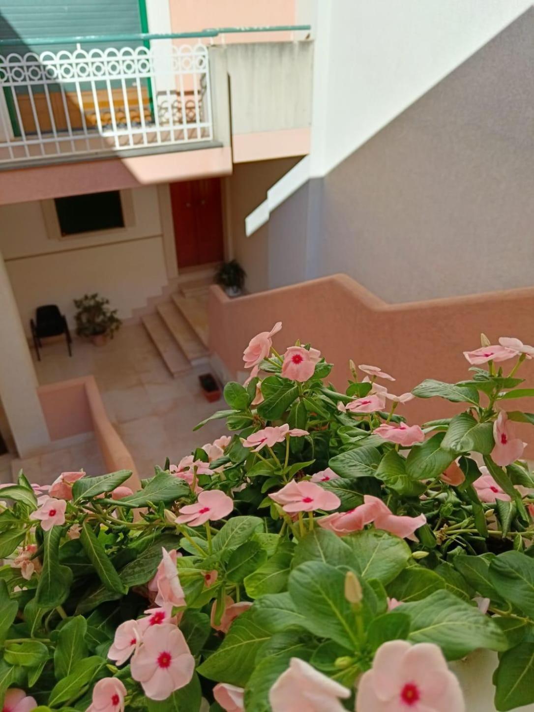Marval Apartment Монополи Екстериор снимка